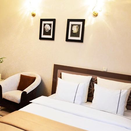 Comfort Apartments - Beautiful Suite By The Park Grodno Zewnętrze zdjęcie